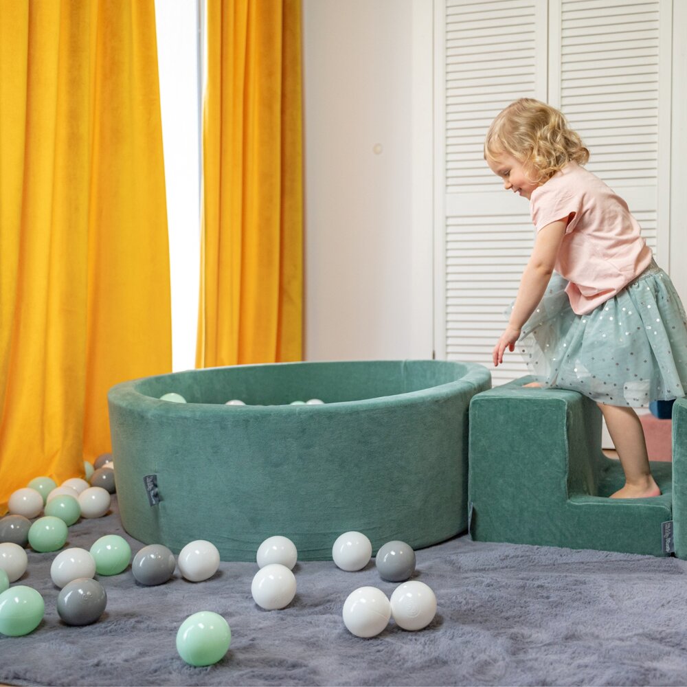 Little kid ball pit online