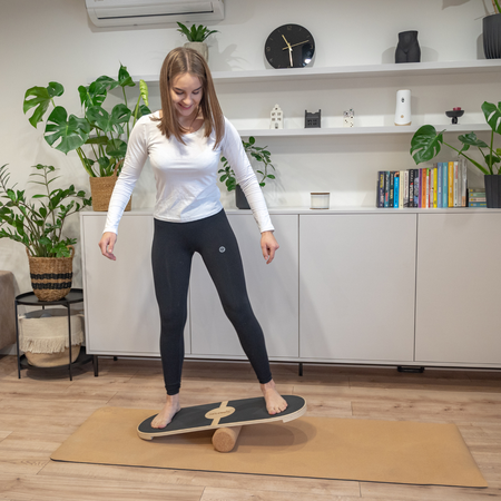 Balance Board For Adults And Kids Wooden Roller Board Gymnastics Training And Coordination Exercises Fitness Yoga Stability Sport Physiotherapy Workout - Available with mat and without mat, Natural