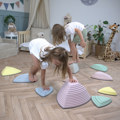 KiddyMoon Balance Stones for Children Stepping Stones Kids Balance River Stones Non-Slip Balance Beams Balance Blocks Anti-Slip Toys Obstacle Course Toddler Balance Motor Skills, Multicolor, 11 Pieces