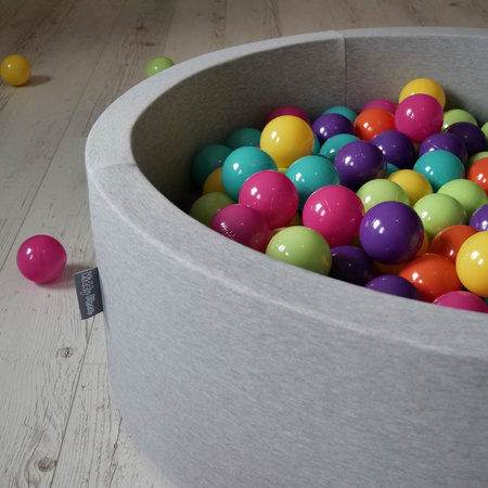 KiddyMoon Baby Foam Ball Pit with Balls ∅ 7cm / 2.75in Square Made in EU, light grey:l green/yellow/turq/orange/dpink/purple, 90x30cm/200 balls