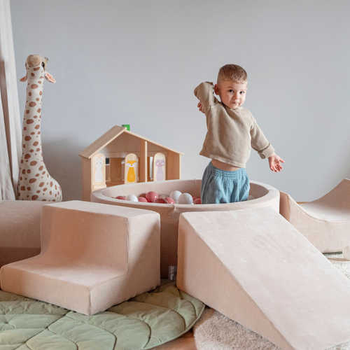 KiddyMoon Foam Playground Velvet for Kids with Round Ballpit ( ∅ 7cm/2.75In) Soft Obstacles Course and Ball Pool, Certified Made In The EU, Sand beige: white/grey/mint, Ballpit (300 Balls) + Version 3