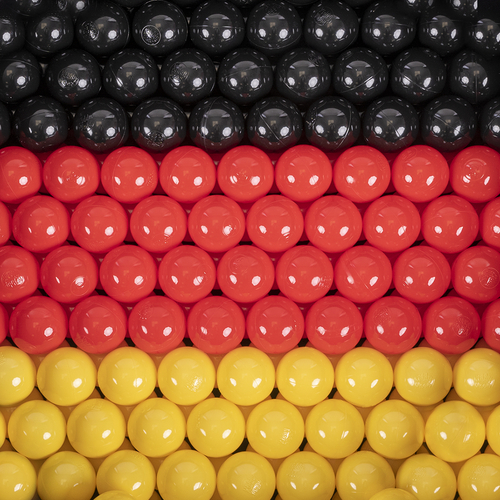 KiddyMoon Soft Plastic Play Balls ∅ 7cm/2.75in Multi-colour Made in EU, black/yellow/red, 200 Balls/7cm-2.75in