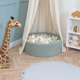 KiddyMoon Baby Foam Ball Pit with Balls ∅ 7cm / 2.75in, sage: pastel beige/green-grey/pastel yellow/white, 90x30cm/200 balls