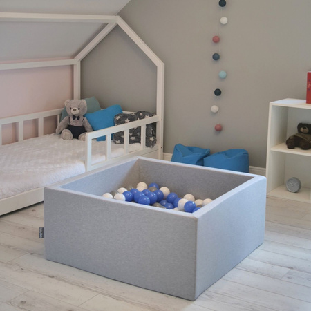 KiddyMoon Soft Ball Pit Quarter Angular ∅ 7cm / 2.75In for Kids, Foam Ball Pool Baby Playballs, Made In The EU, light grey:grey/white/blue, 90x30cm/200 balls