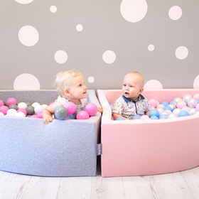 KiddyMoon Soft Ball Pit Quarter Angular ∅ 7cm / 2.75In for Kids, Foam Ball Pool Baby Playballs, Made In The EU, light grey:transparent/grey/white/pink/mint, 90x30cm/200 balls