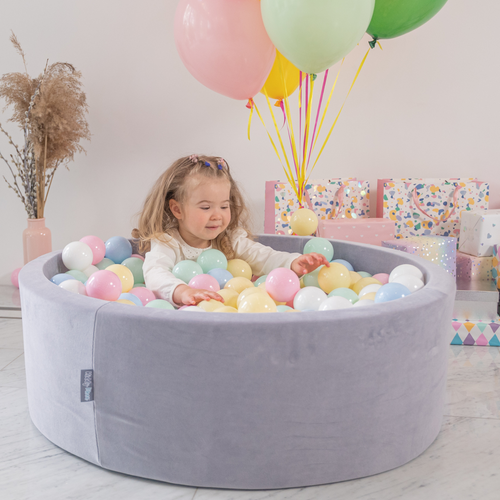 KiddyMoon Soft Ball Pit Round ∅ 7cm / 2.75In for Kids, Foam Velvet Ball Pool Baby Playballs, Made In The EU, desert pink:pastel beige/white/pearl, 90x30cm/300 balls